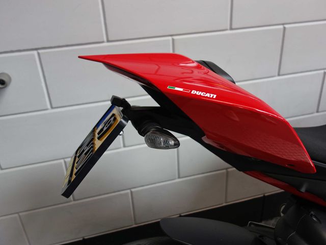 ducati - panigale-v4