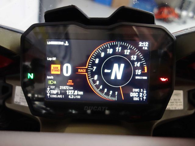 ducati - panigale-v4