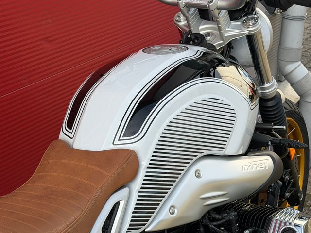 bmw - r-nine-t-scrambler