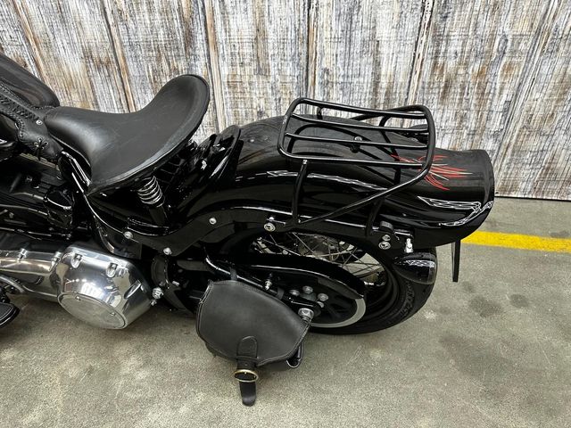 harley-davidson - cross-bones-flstsb