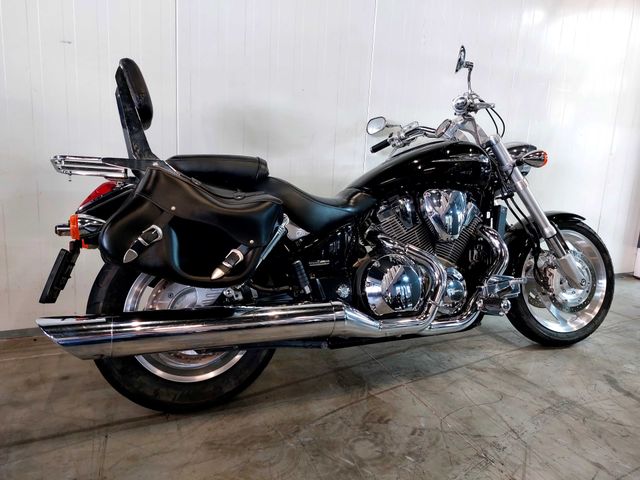 honda - vtx-1800