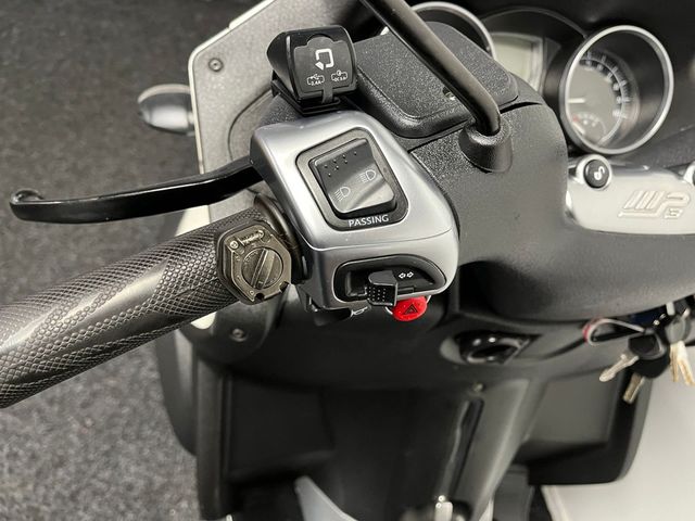 piaggio - mp3-500-lt