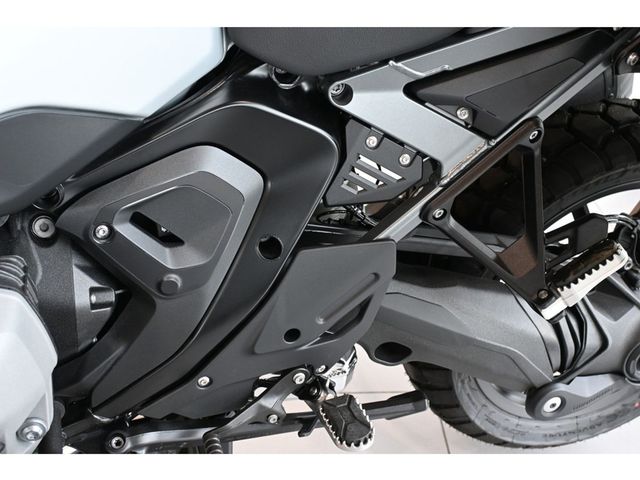 bmw - r-1300-gs-adventure