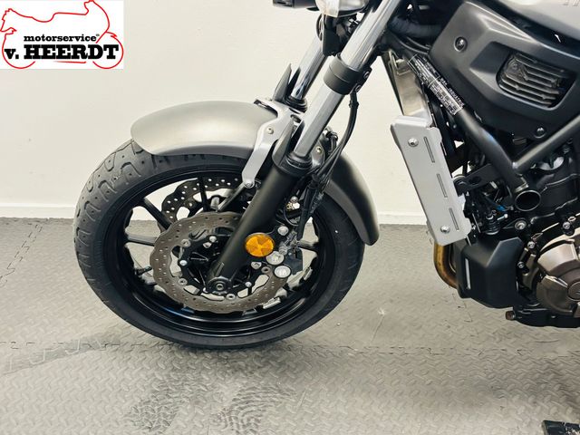 yamaha - xsr-700-abs