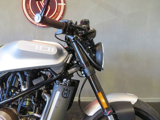 husqvarna - vitpilen-701