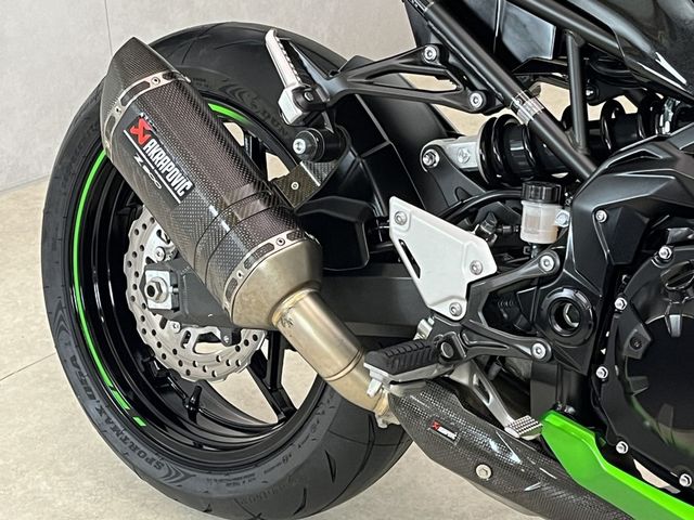 kawasaki - z900-performance