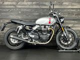 TRIUMPH SPEED TWIN 900