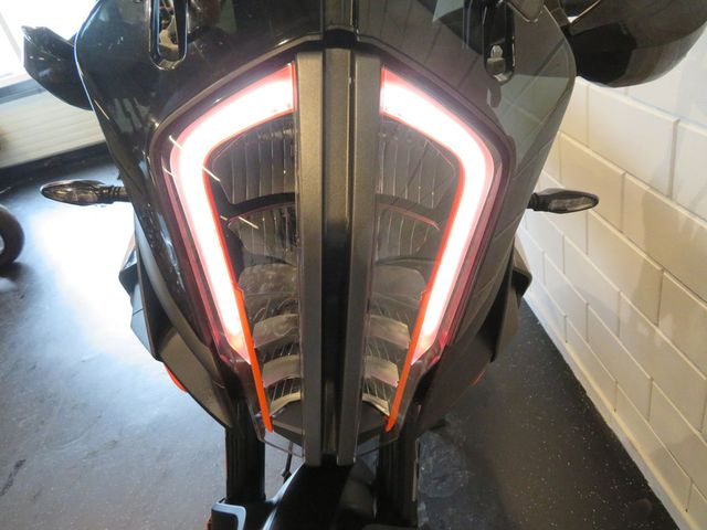 ktm - 1290-super-adventure-r