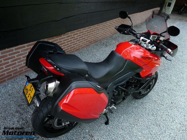 triumph - tiger-1050-se