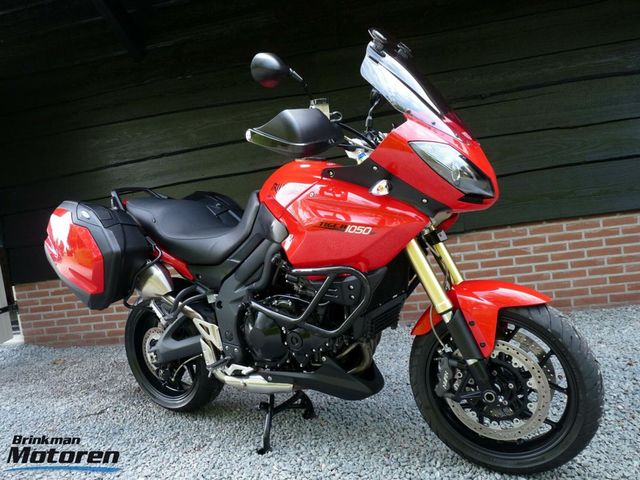 triumph - tiger-1050-se