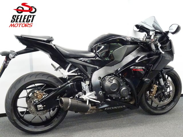 honda - cbr-1000-rr-fireblade