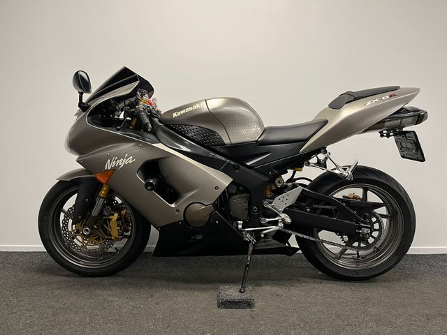 kawasaki - zx-6r-ninja