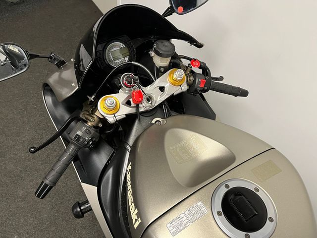 kawasaki - zx-6r-ninja