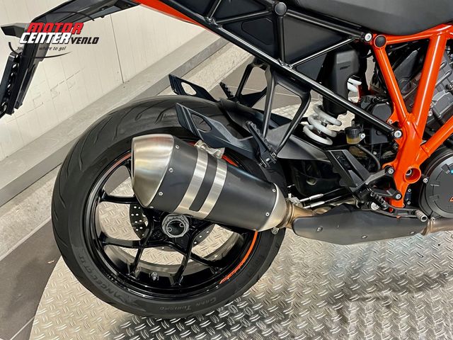 ktm - 1290-super-duke-gt