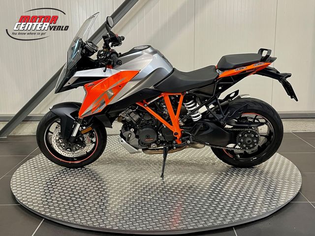 ktm - 1290-super-duke-gt