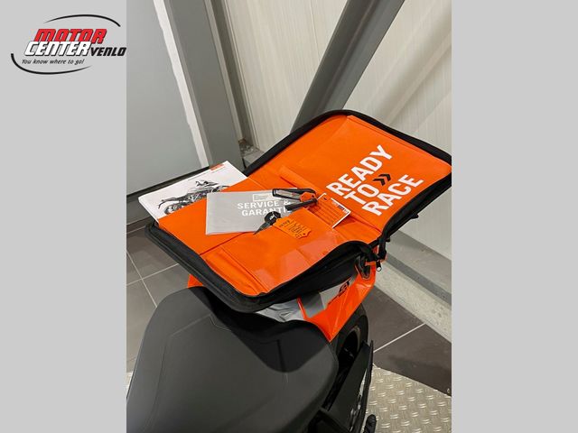 ktm - 1290-super-duke-gt