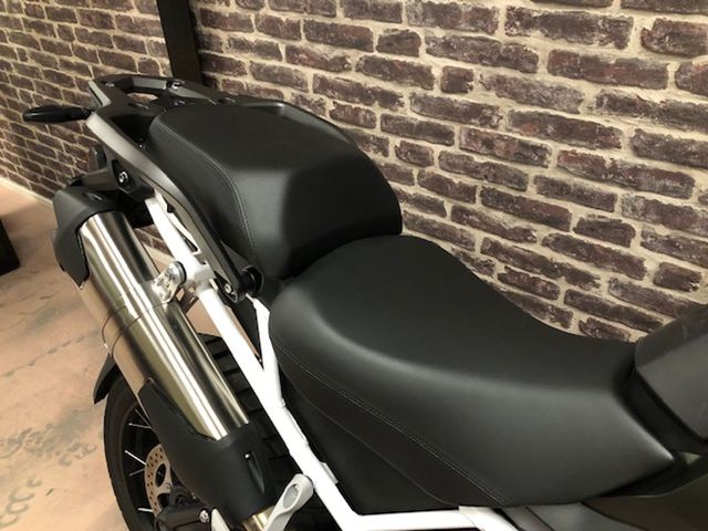 triumph - tiger-1200-rally-pro