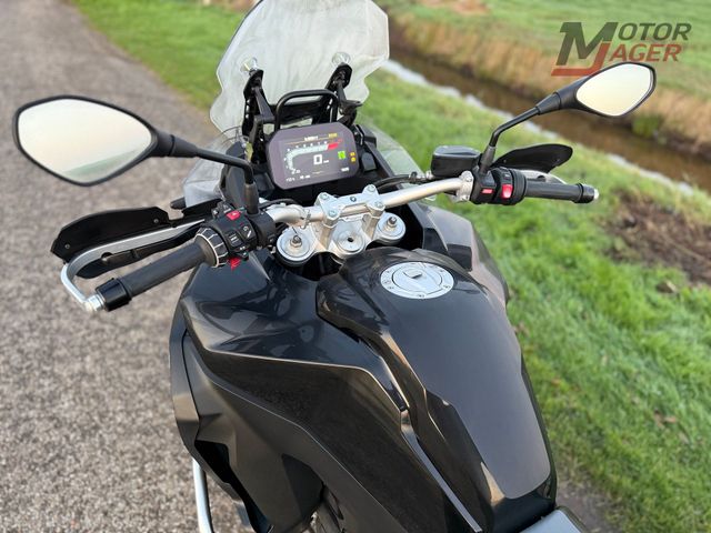 bmw - f-900-gs-adventure