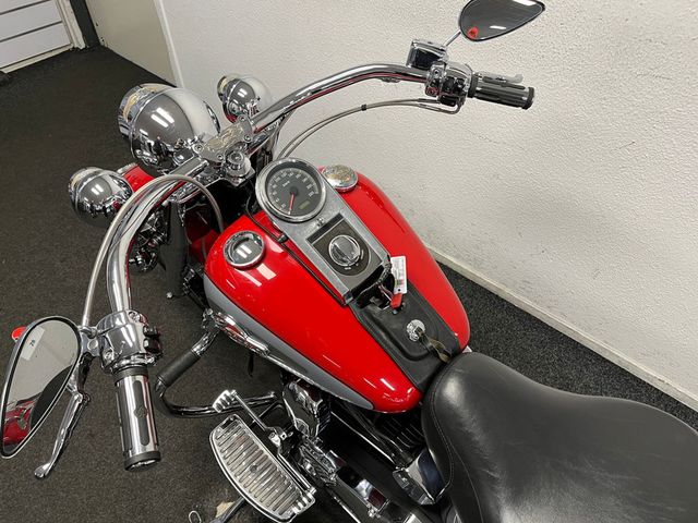 harley-davidson - heritage-softail-classic-flstc