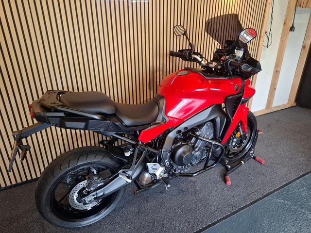 yamaha - tracer-9