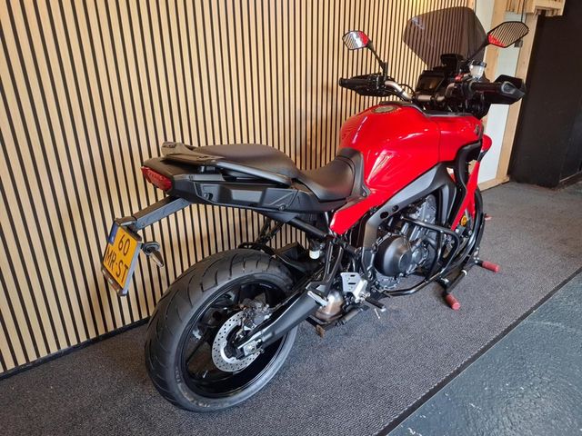 yamaha - tracer-9