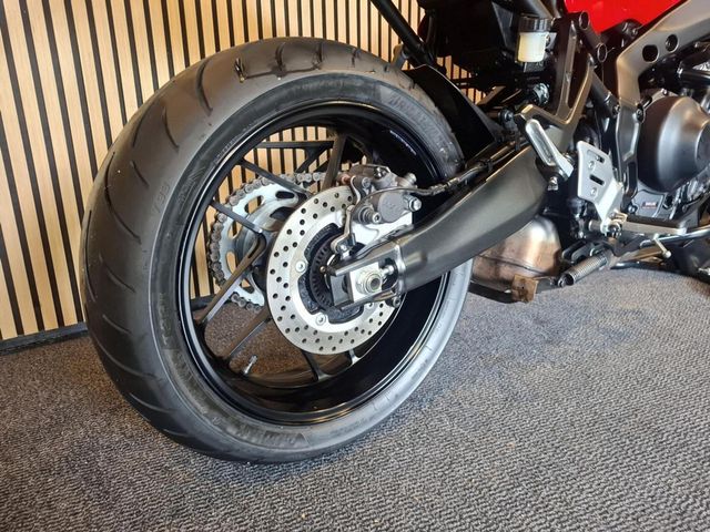 yamaha - tracer-9