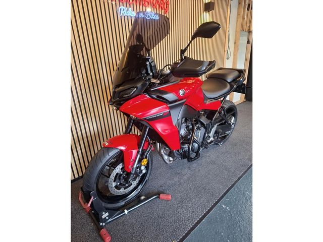 yamaha - tracer-9