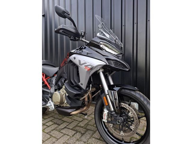 ducati - multistrada-v4-s