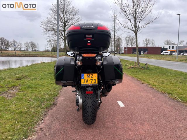 kawasaki - 1400-gtr