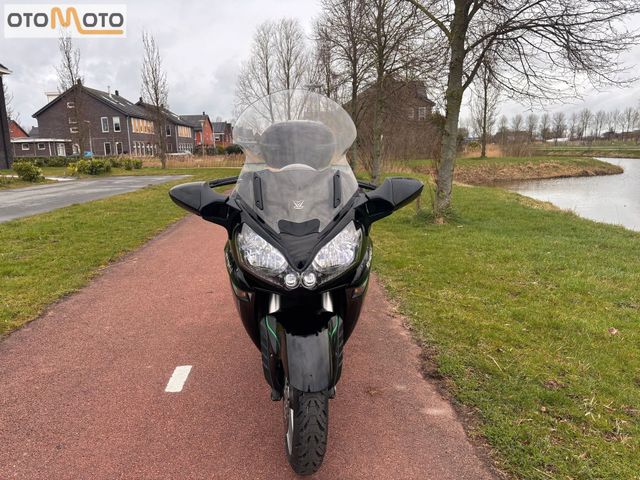 kawasaki - 1400-gtr