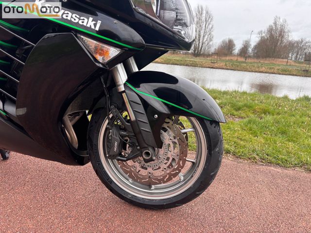 kawasaki - 1400-gtr