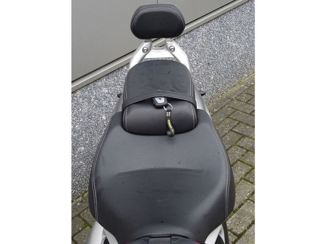 triumph - rocket-3-gt