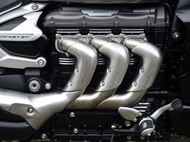 triumph - rocket-3-gt