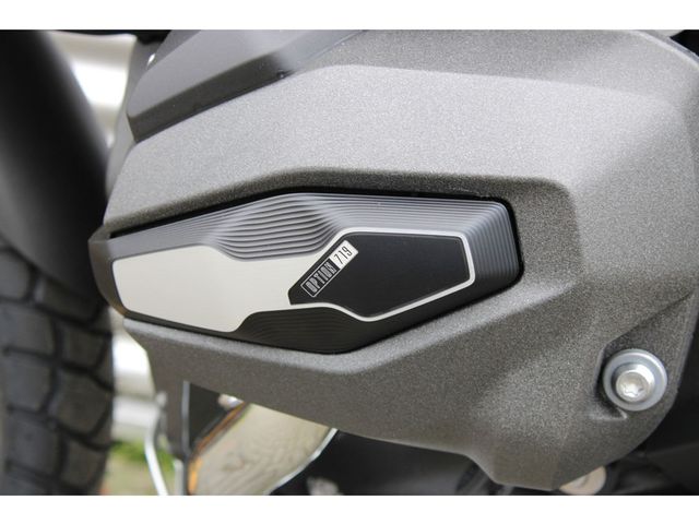 bmw - r-1300-gs