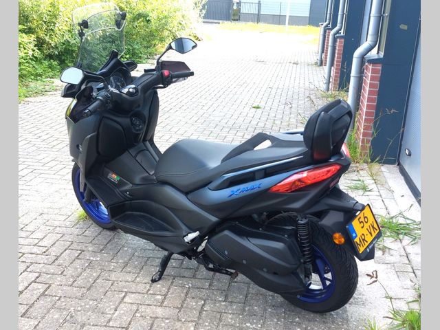 yamaha - x-max-300-abs