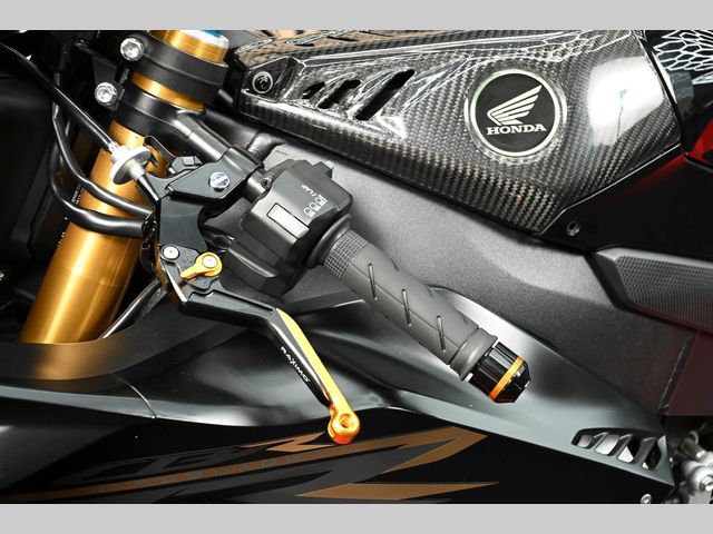 honda - cbr-1000-rr-r-fireblade-sp