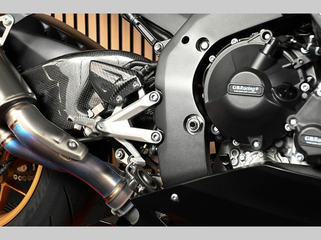 honda - cbr-1000-rr-r-fireblade-sp