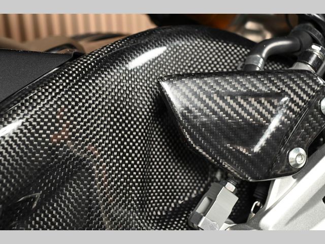 honda - cbr-1000-rr-r-fireblade-sp