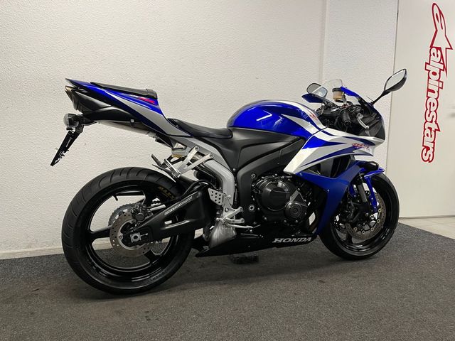 honda - cbr-600-rr