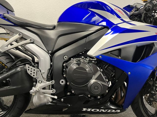 honda - cbr-600-rr