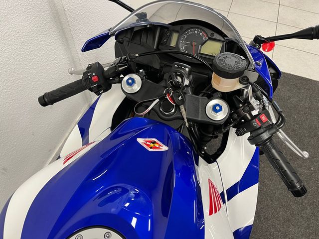 honda - cbr-600-rr