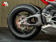 Ducati Streetfighter V4 S 2025 occasion – foto 15 van 18