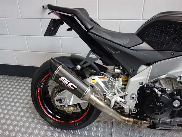 aprilia - tuono-v4