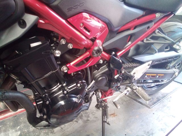 kawasaki - z900