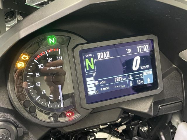 kawasaki - versys-1100-se