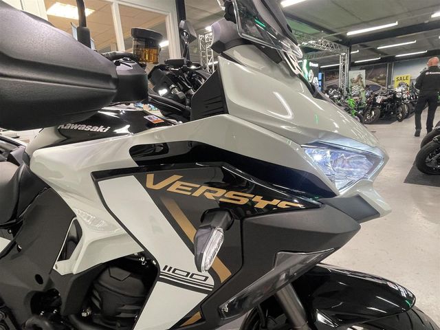 kawasaki - versys-1100-se
