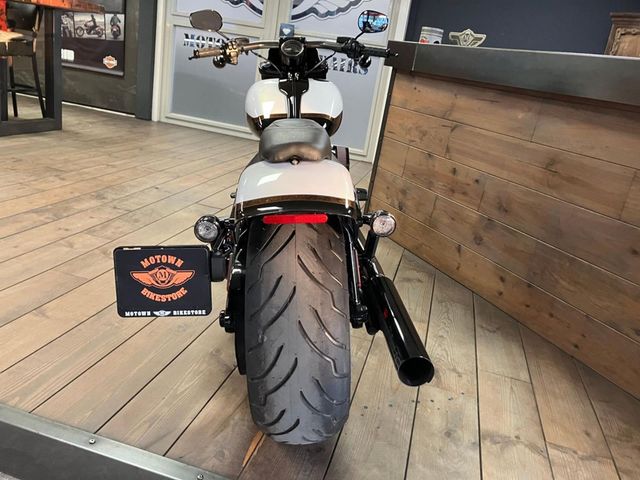 harley-davidson - breakout-pro-street-cvo