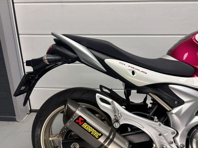 suzuki - gladius