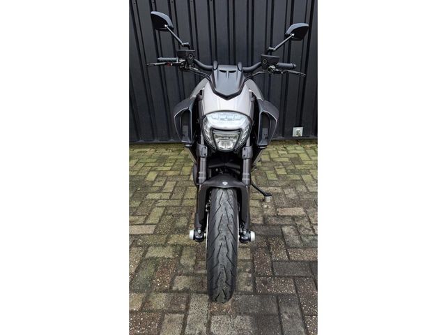 ducati - diavel-titanium