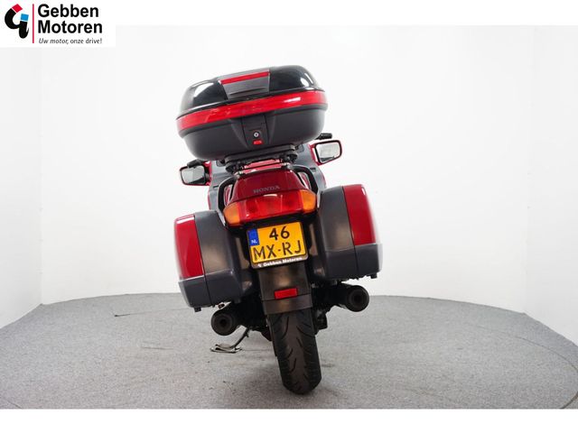 honda - st-1100-pan-european